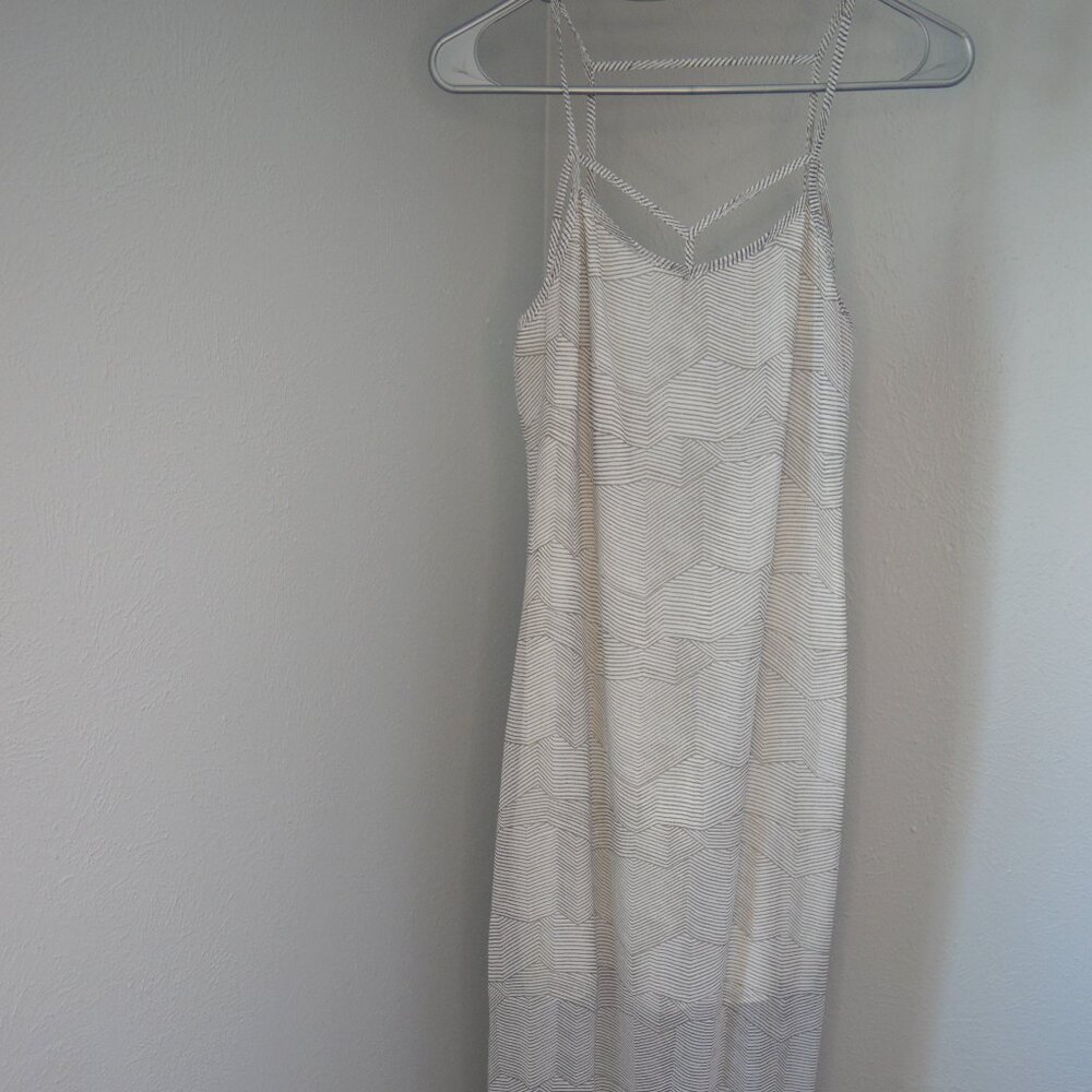 BCBGeneration Geometric Summer Maxi Dress, Size 2 Gray and White Sheer